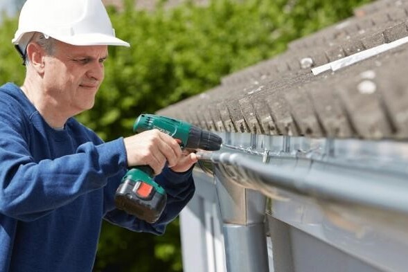 Gutter Replacement Cost: What You Need to Know Before Hiring Universal Roofing & Construction