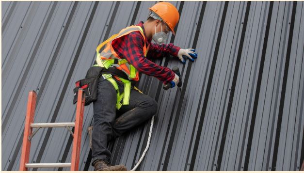Expert Metal Roof Repair Near Me: Universal Roofing & Construction