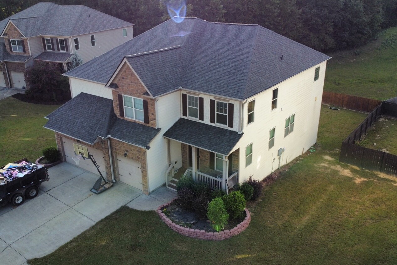 Residential Roof Repair in Pleasant Hill, IA