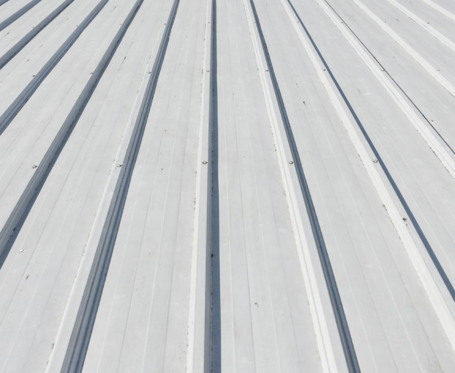 Choosing the Right Commercial Roofing System